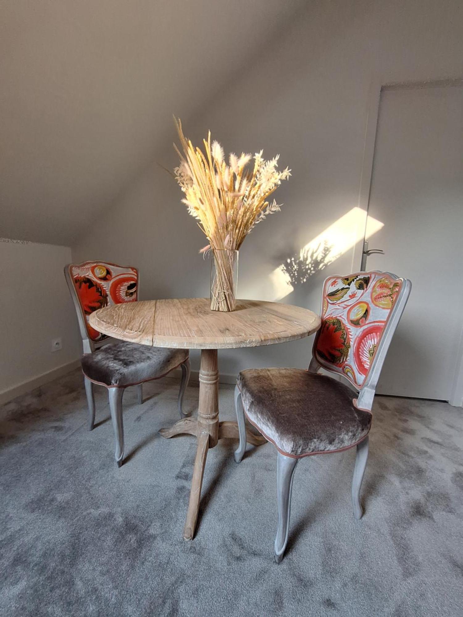 La Chambre Mademoiselle Causeuse Malville Exteriör bild